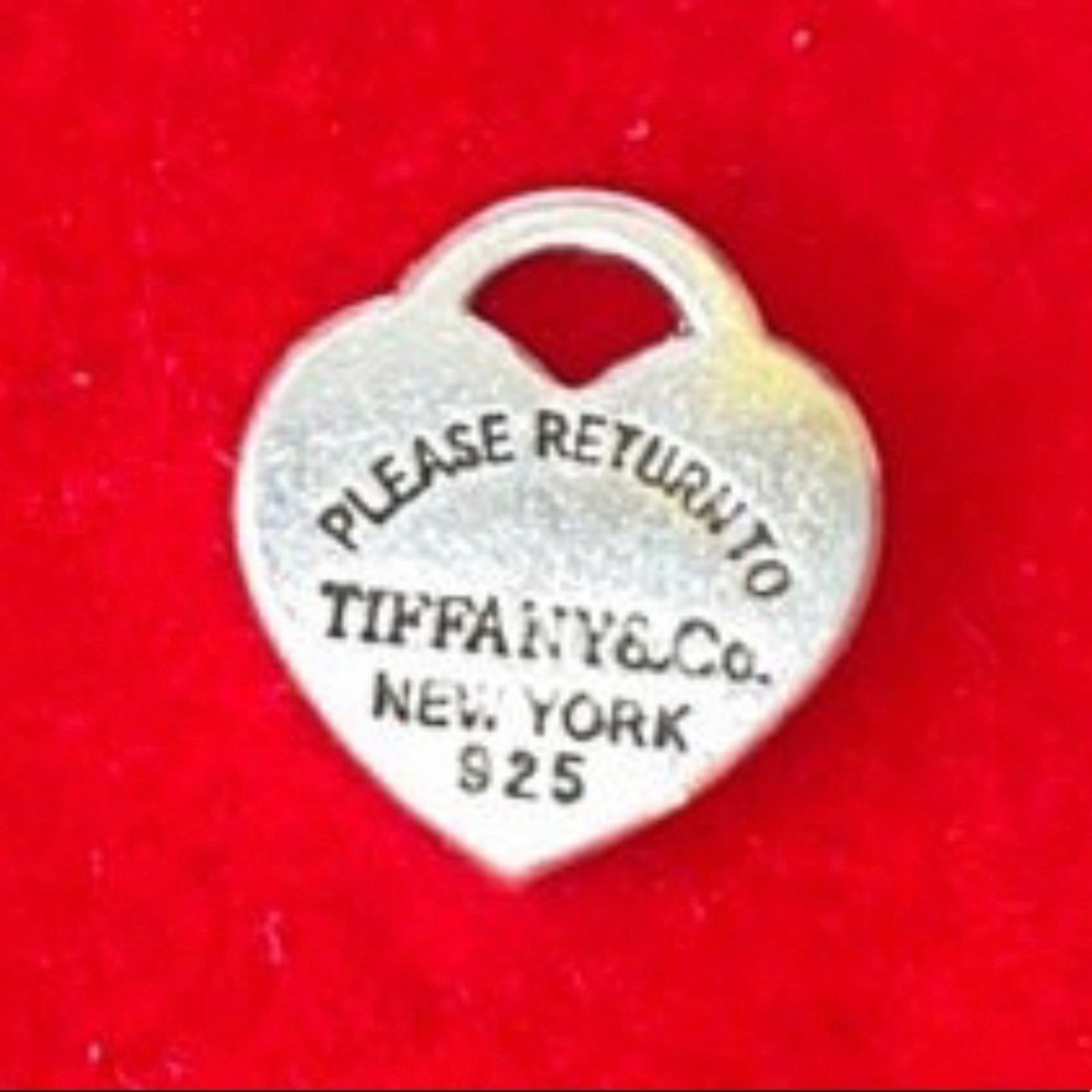 Charm 1.5CM Tiffany & Co Sterling Silver HardWear (Heart PENDANT ONLY) preowned